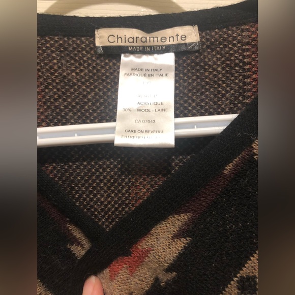 Chiaramente Wool Poncho Size Large Made In Italy - Picture 3 of 3